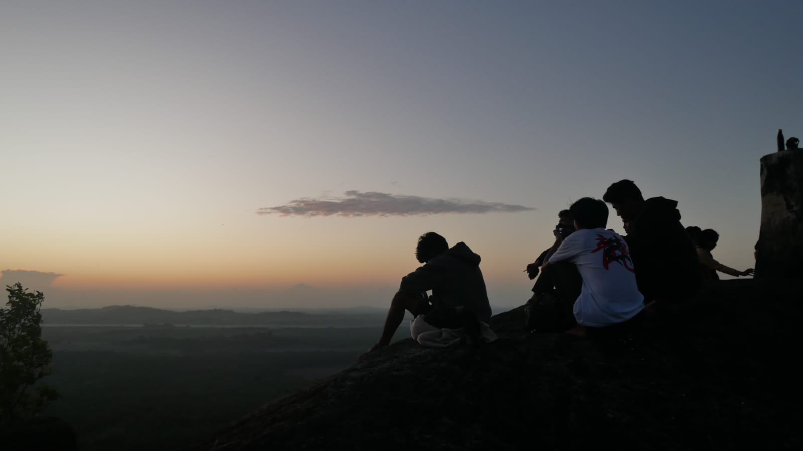 Paket Wisata Hiking Belitung
