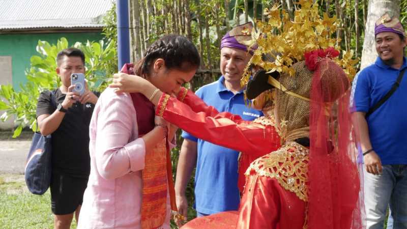 Kolaborasi Kemenpar RI, Wamenpar Ibu Ni Luh Puspa saat berkunjung ke Desa Wisata Kreatif Terong Belitung