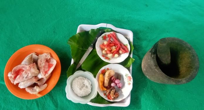 Bumbu masakan kuliner Gangan Ikan yang dipersiapkan untuk paket wisata edukasi cooking class.