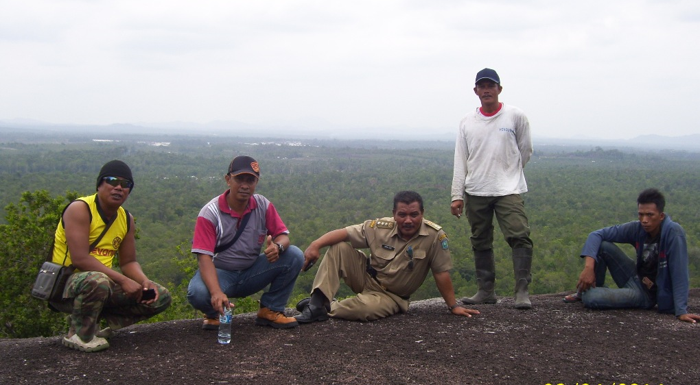 Destinasi Wisata Bukit Tebalu Simpor Laki